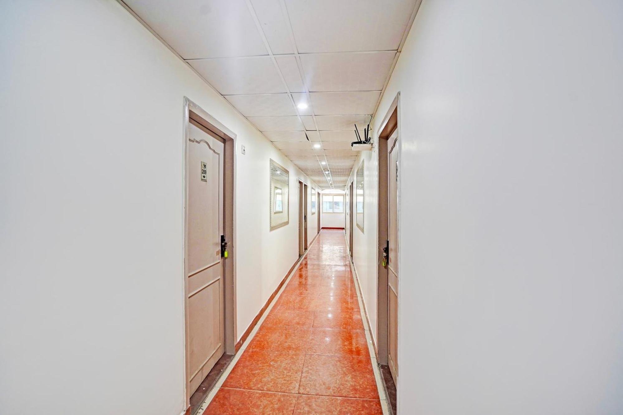 Townhouse Oak Nirman Nagar Mansarovar Jaipur Exterior foto